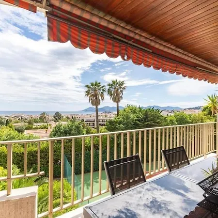 Superbe 3 Pieces Avec Piscine Et Tennis Apartmán Cannes