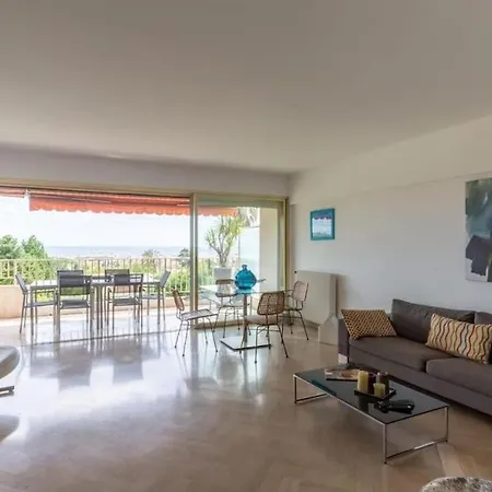 Superbe 3 Pieces Avec Piscine Et Tennis Apartmán Cannes